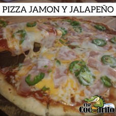 Pizza Jamón y Jalapeño